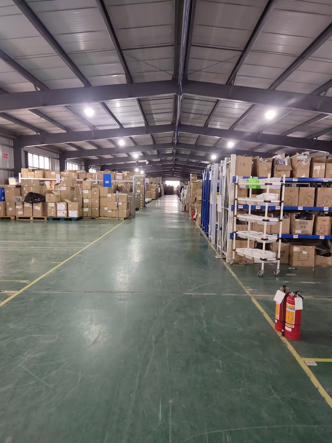 电商云仓行业核心痛点与解决路径：仓储托管与物流配送的系统性优化